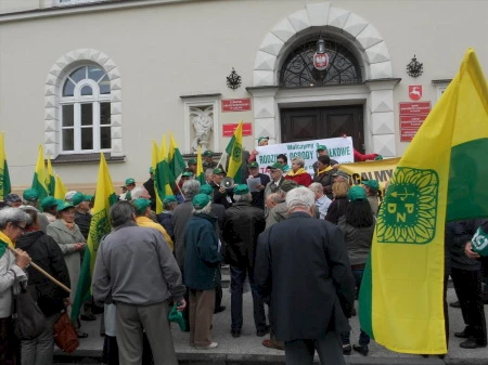 Informacja z przebiegu manifestacji związkowej przed Urzędem Wojewódzkim w Lublinie